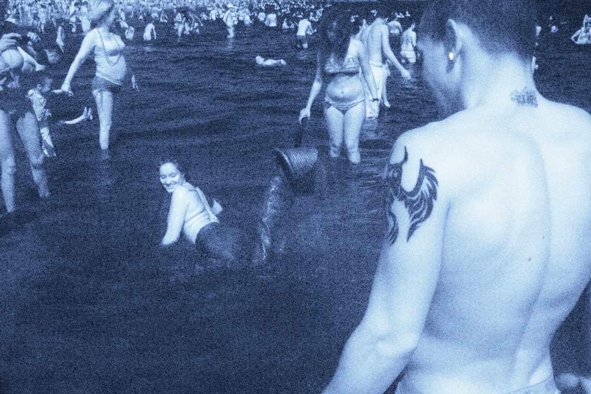 Art and Documentary Photography - Loading mwebster_mermaidDay_2013.01.jpg