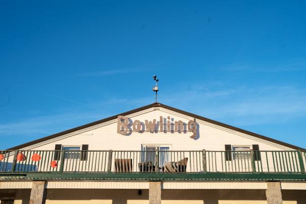 NPR - A Maine community comes together to save a candlepin bowling tradition