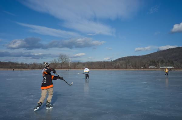 Ice skating | Buy this image