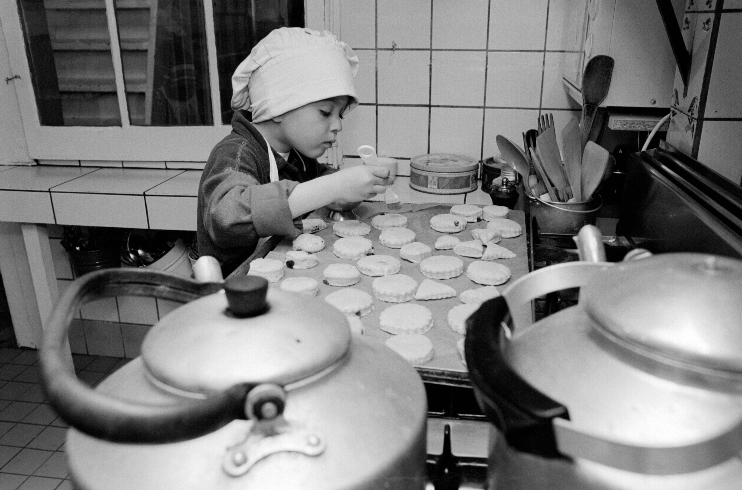 Happy Birthday! Dutch Children’s Parties - Baking cookies in the Children’s Cooking Cafe to...