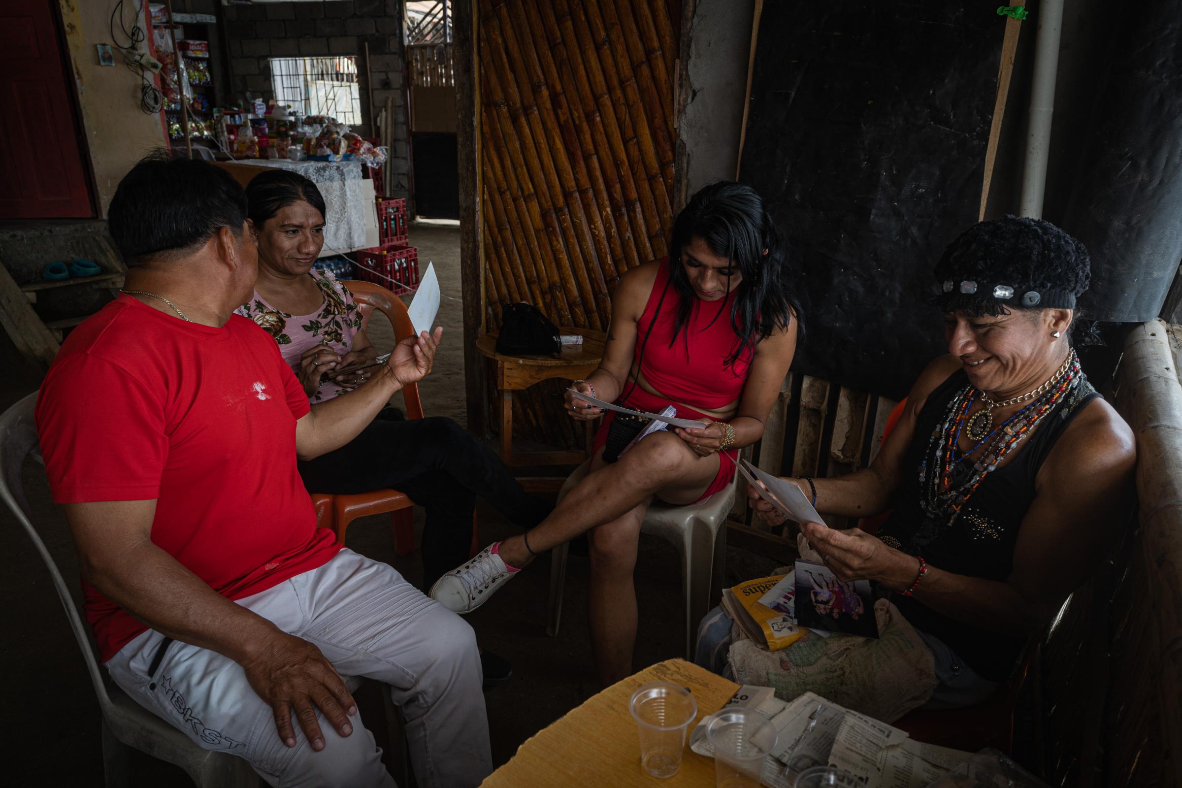 Enchaquirados, reviving the ancestral queer culture in Ecuador.