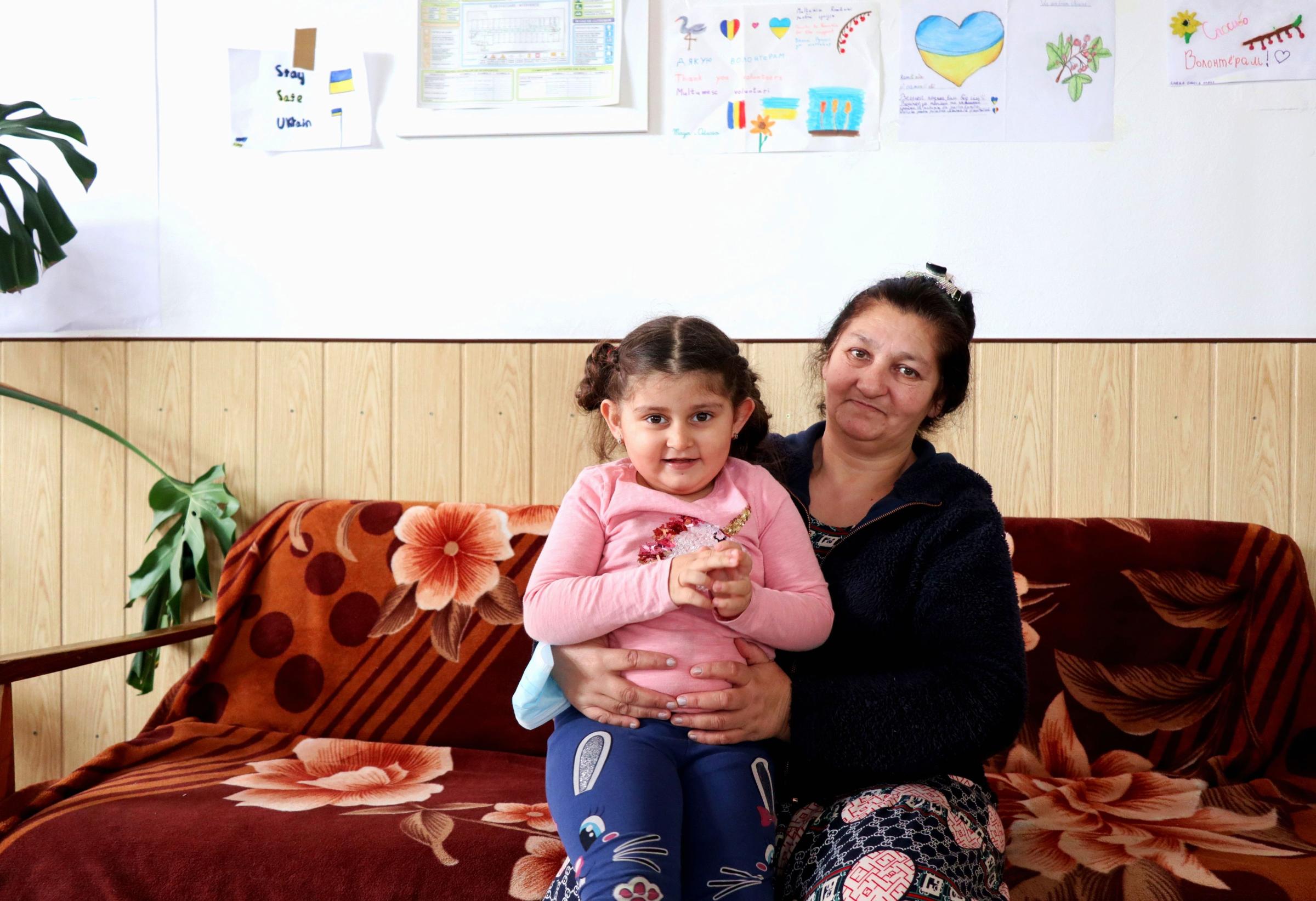 Ukraina - Ukrainian child Leila and her grandmother hosted  at...