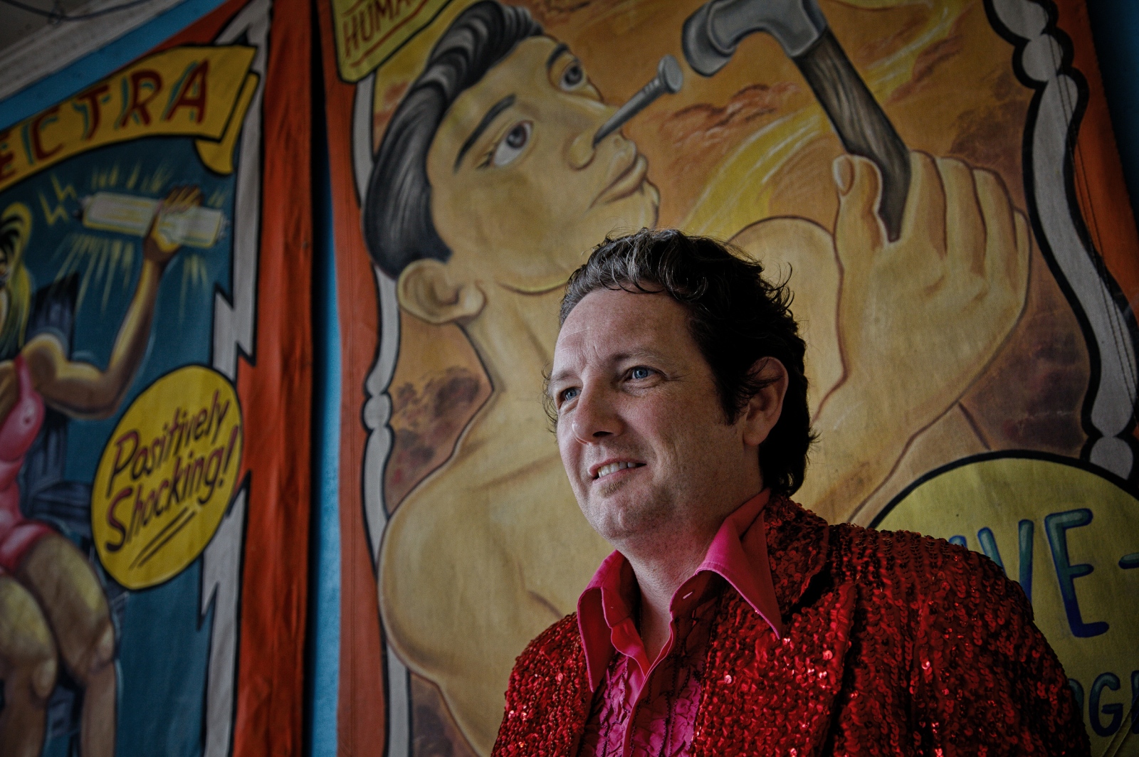 Art and Documentary Photography - Loading curiousPeoples2012_09.jpg