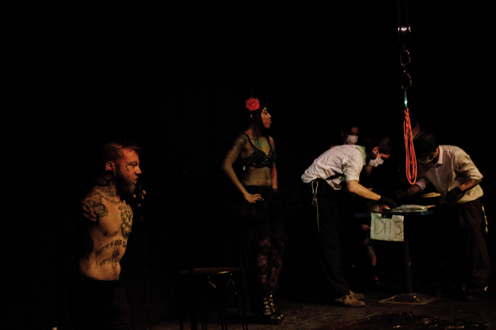 Art and Documentary Photography - Loading curiousPeoples2012_11.jpg