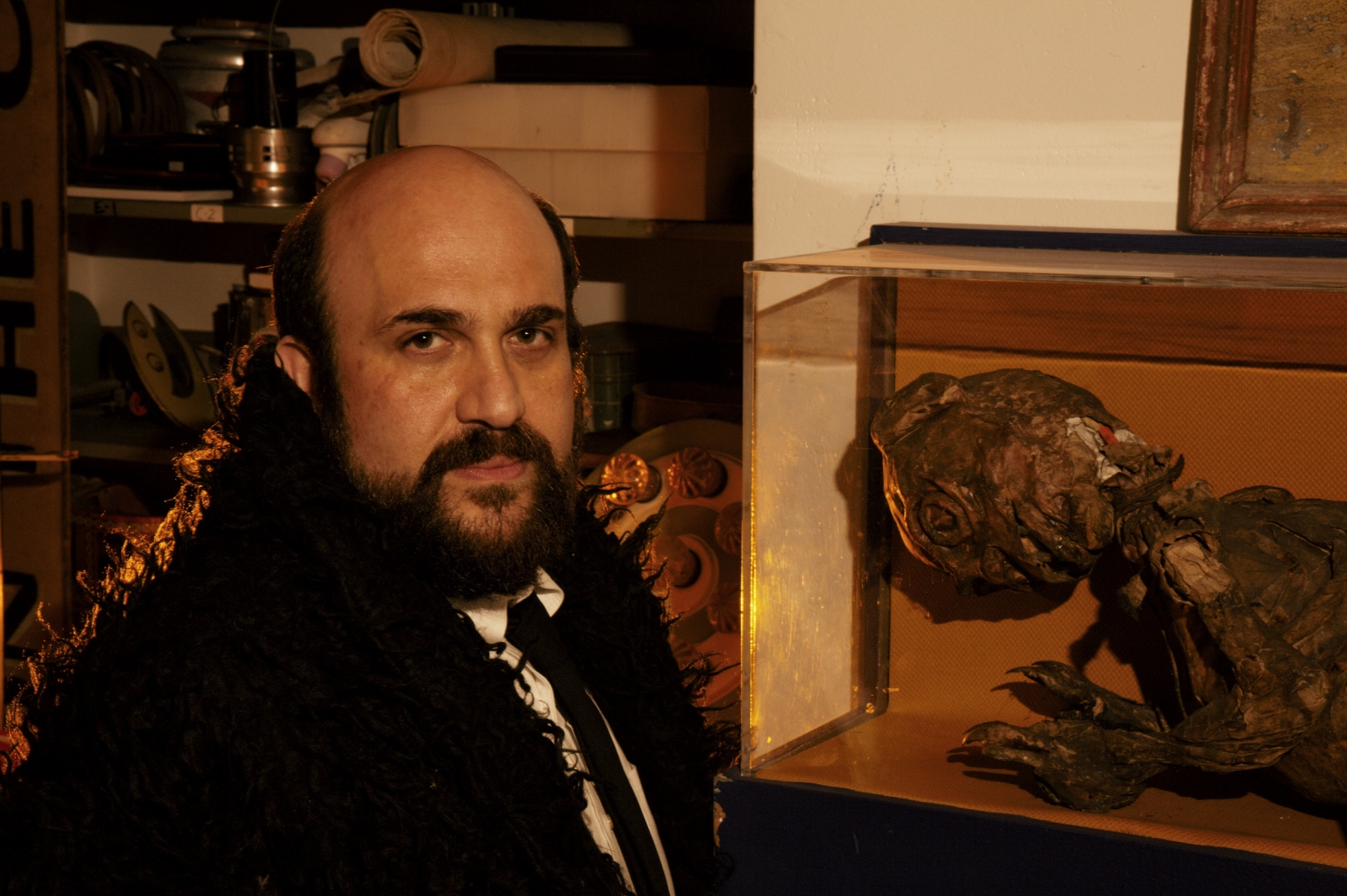 Art and Documentary Photography - Loading curiousPeoples2012_16.jpg