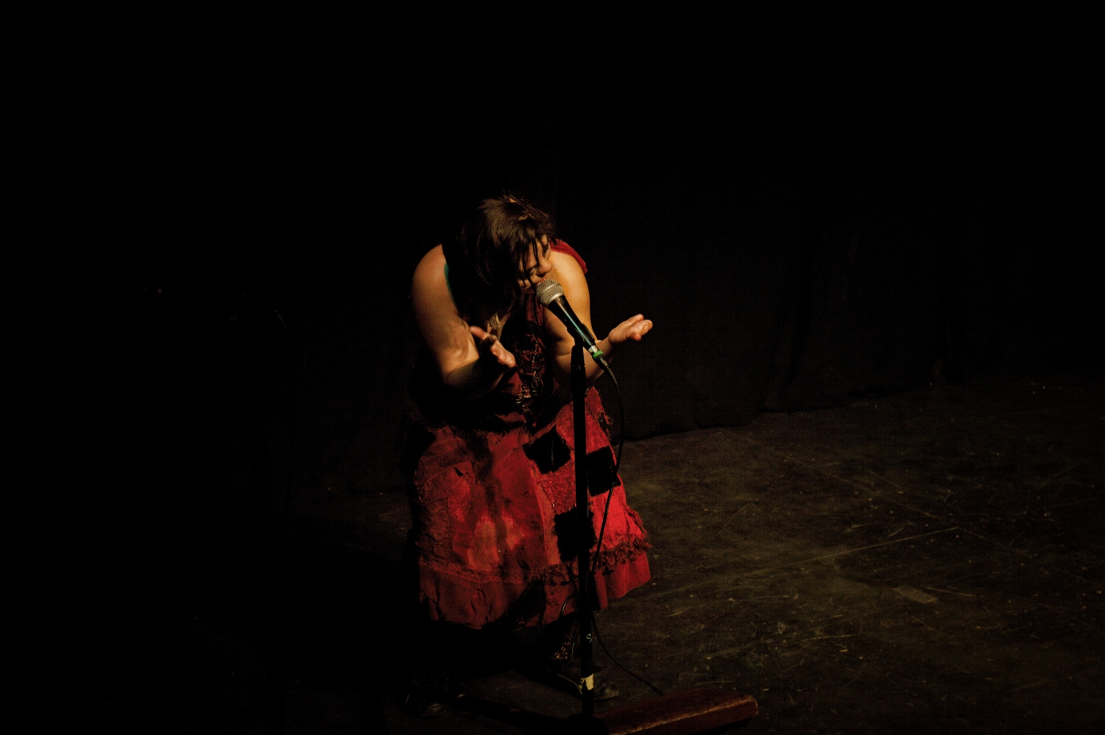 Art and Documentary Photography - Loading curiousPeoples2012_18.jpg