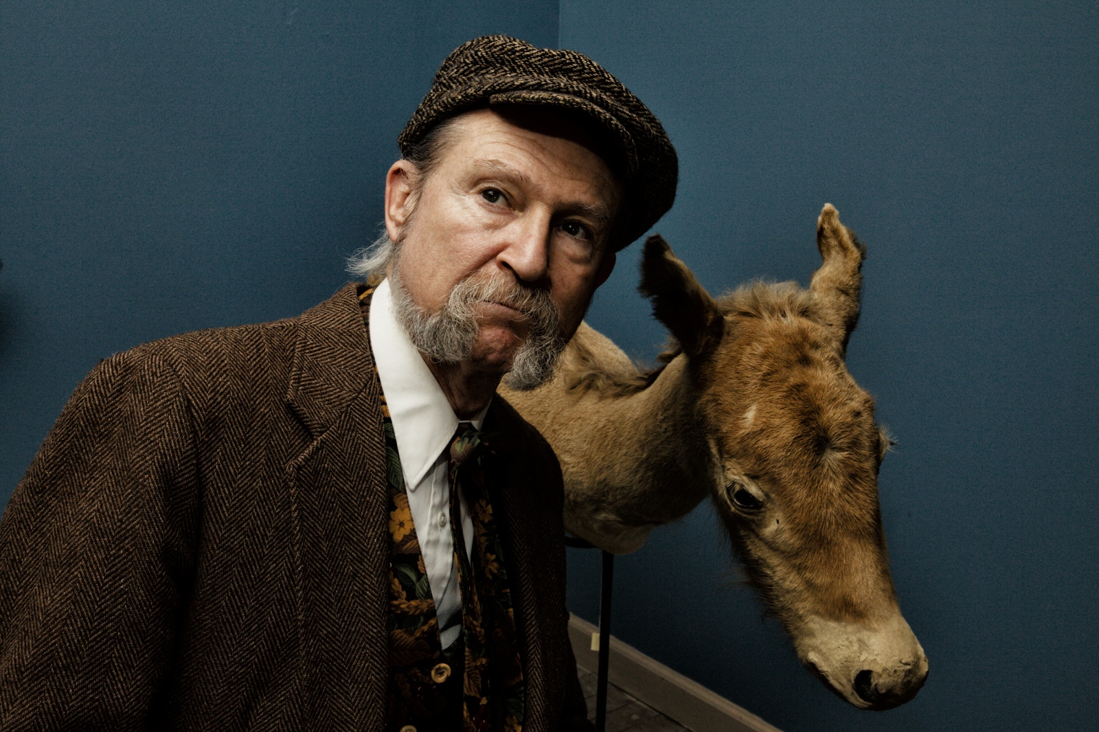 Art and Documentary Photography - Loading curiousPeoples2012_23.jpg