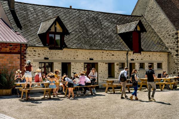 Hectar, an attempt to reinvent the farm - France, Levis Saint Nom, 2022/06/29. Visitors taking part...