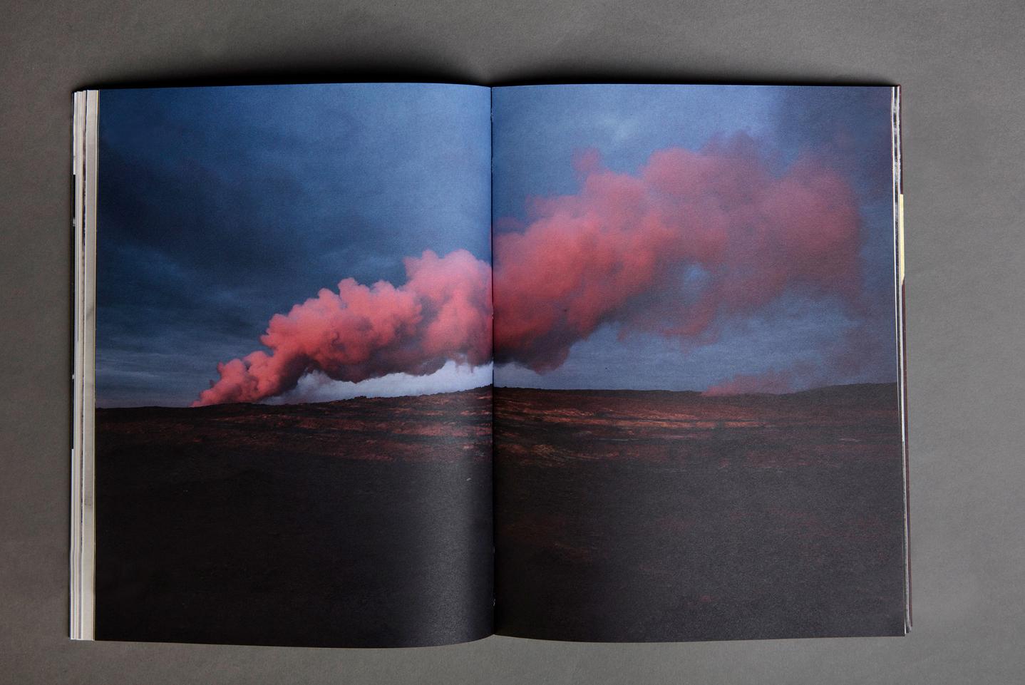 BOOK: De Tiempo en Tiempo un Volcán Estalla