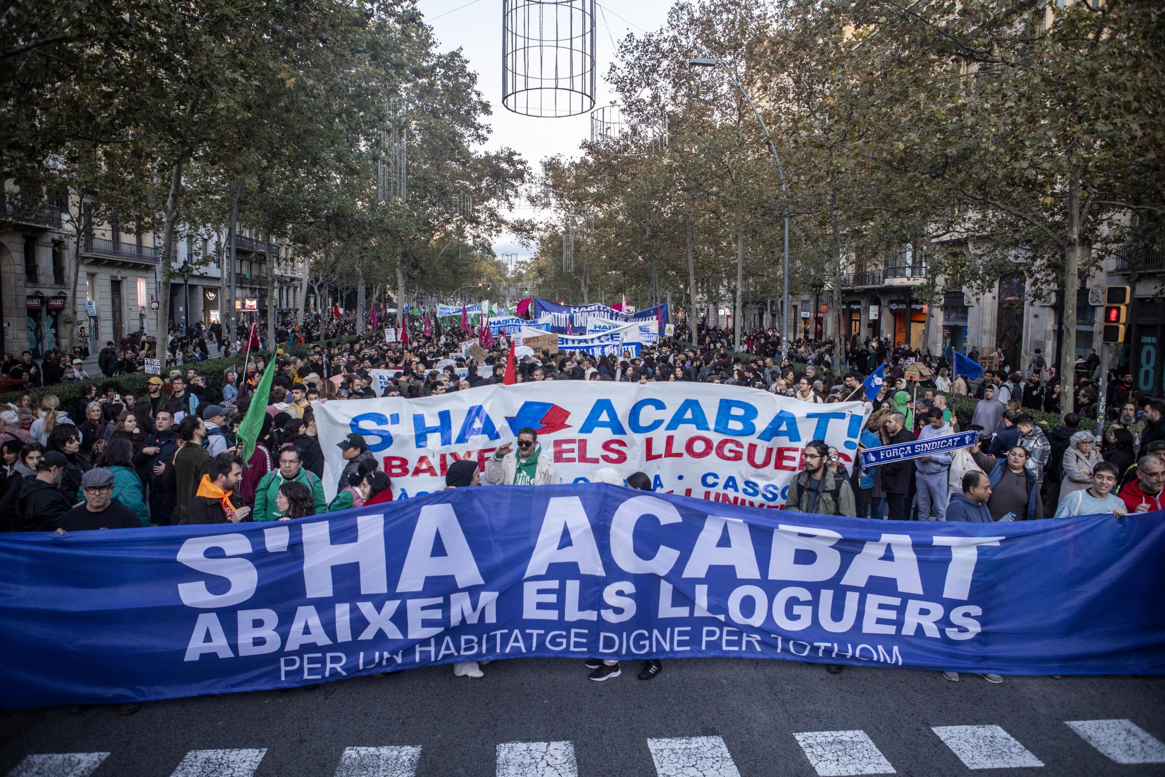 A historic demonstration against unattainable rental prices collapses Barcelona