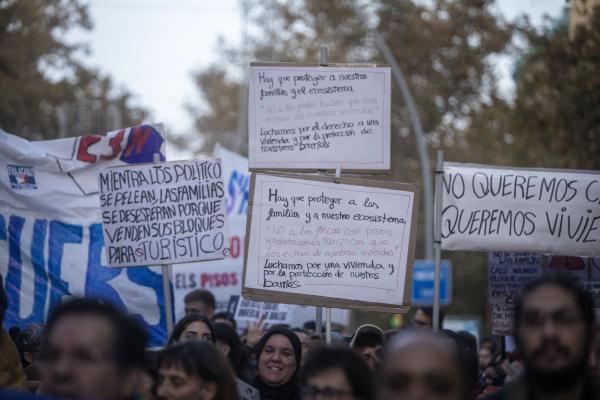 A historic demonstration against unattainable rental prices collapses Barcelona -   