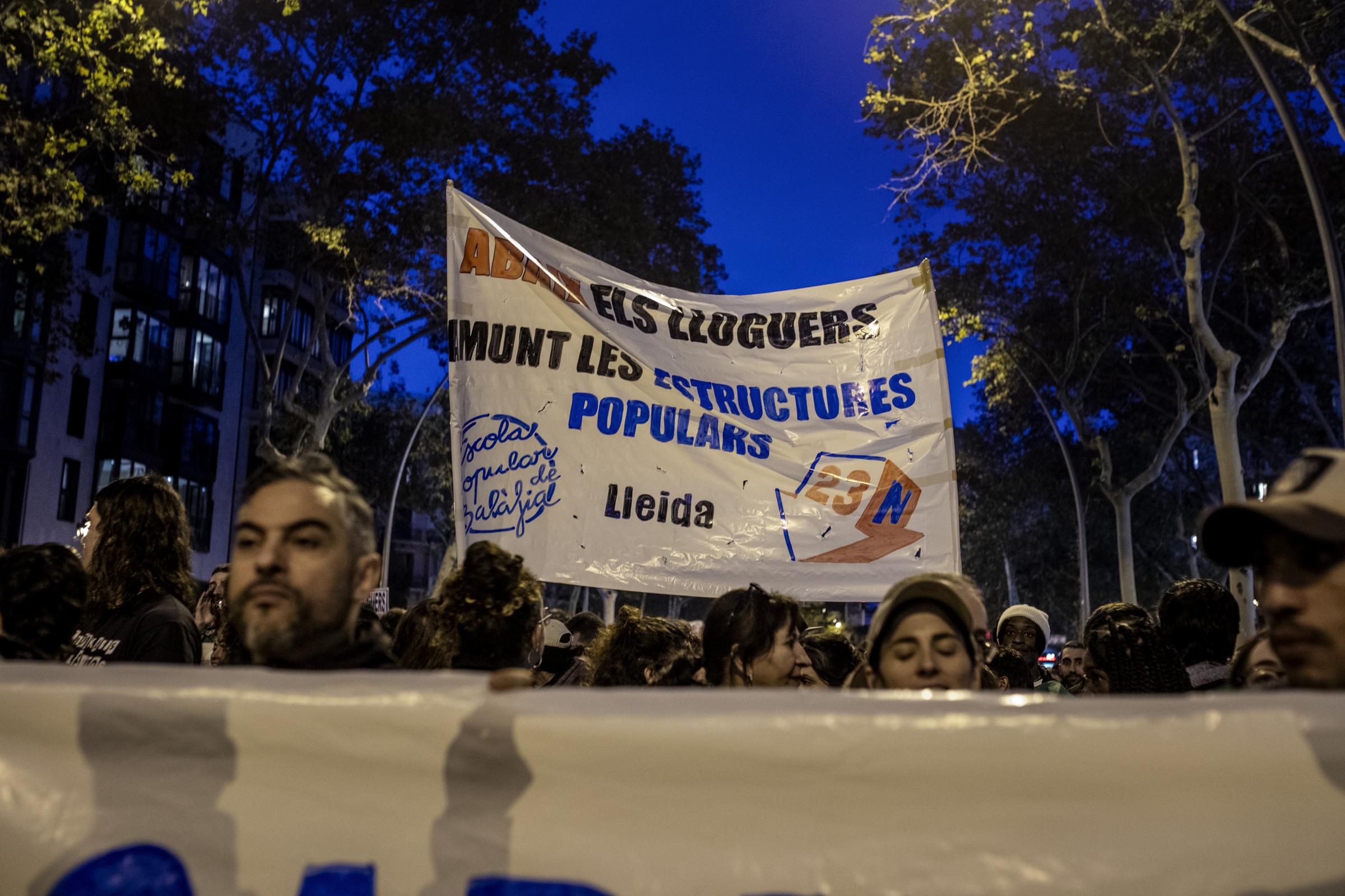 A historic demonstration against unattainable rental prices collapses Barcelona