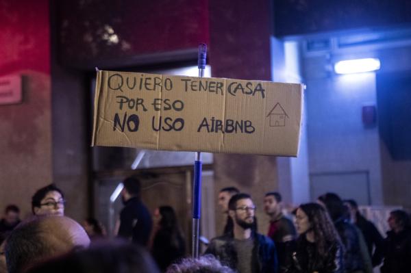 A historic demonstration against unattainable rental prices collapses Barcelona -   