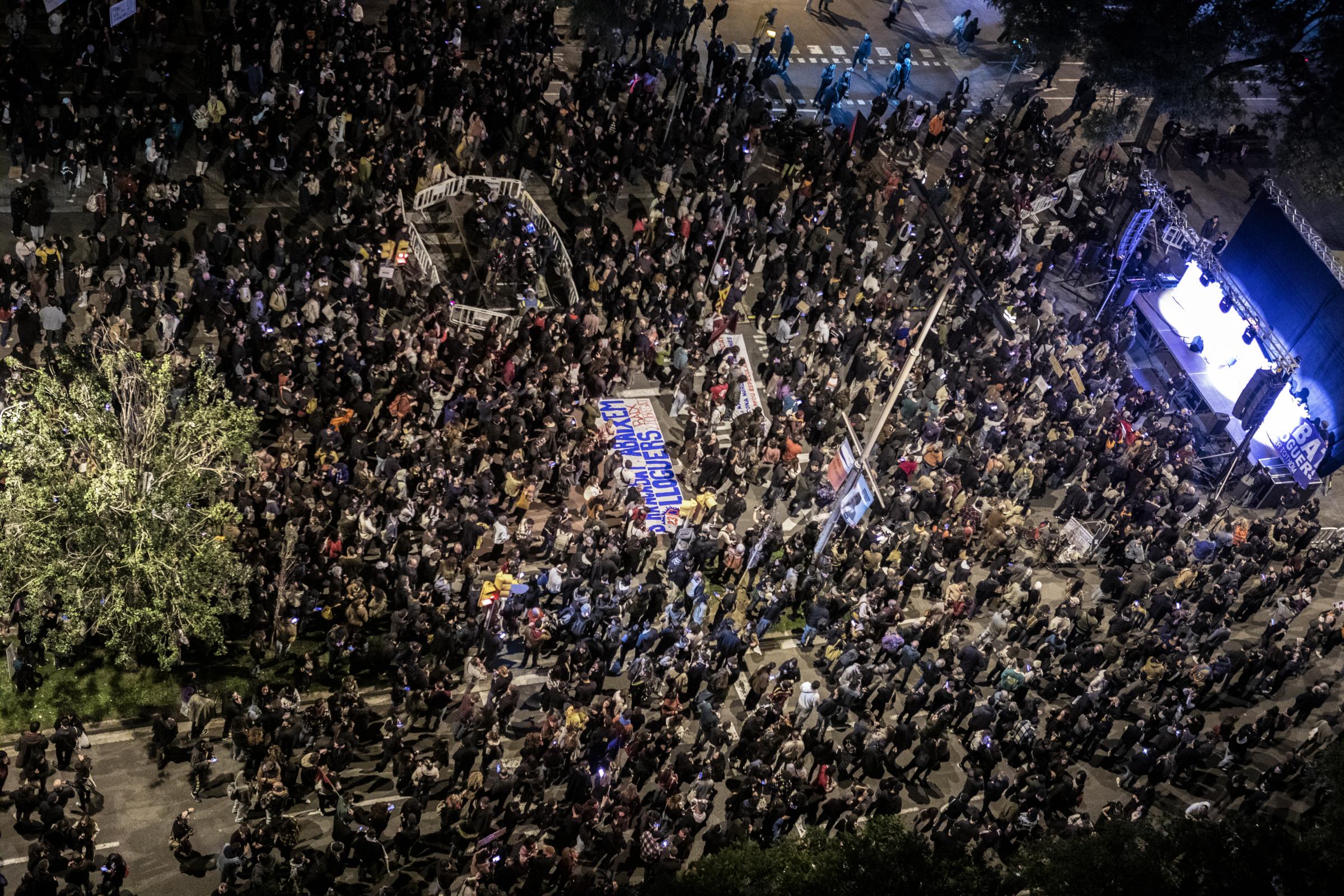 A historic demonstration against unattainable rental prices collapses Barcelona