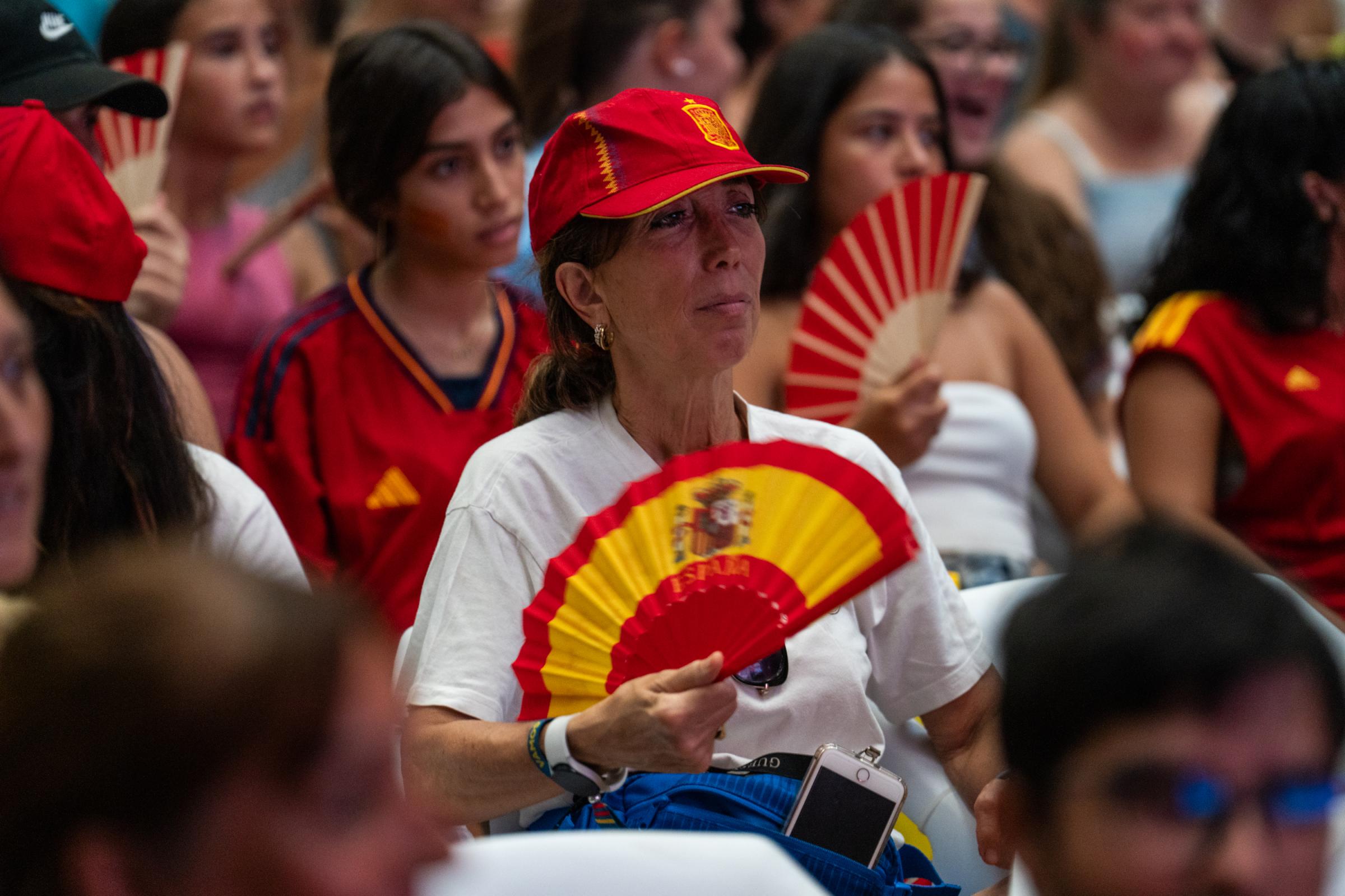 Fans Cheer For Spain As They Take On England In The Women's World Cup Final - BARCELONA, SPAIN - AUGUST 20: A fan of the Spanish...
