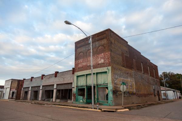 Decaying Small Towns in the American South | Buy this image