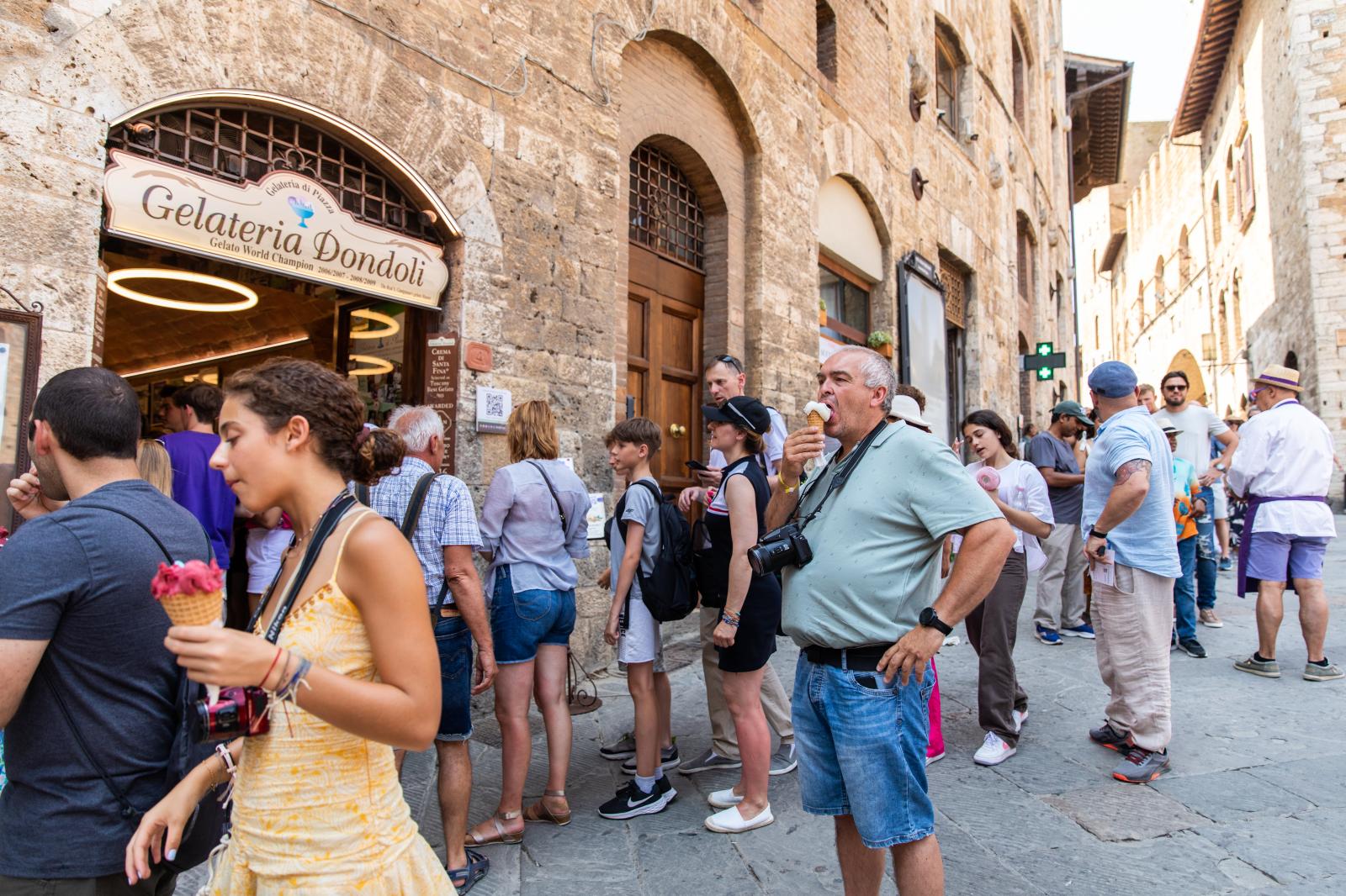 Long Lines at the World Champion Gelateria Gondola in San Gimignano, Italy | Buy this image