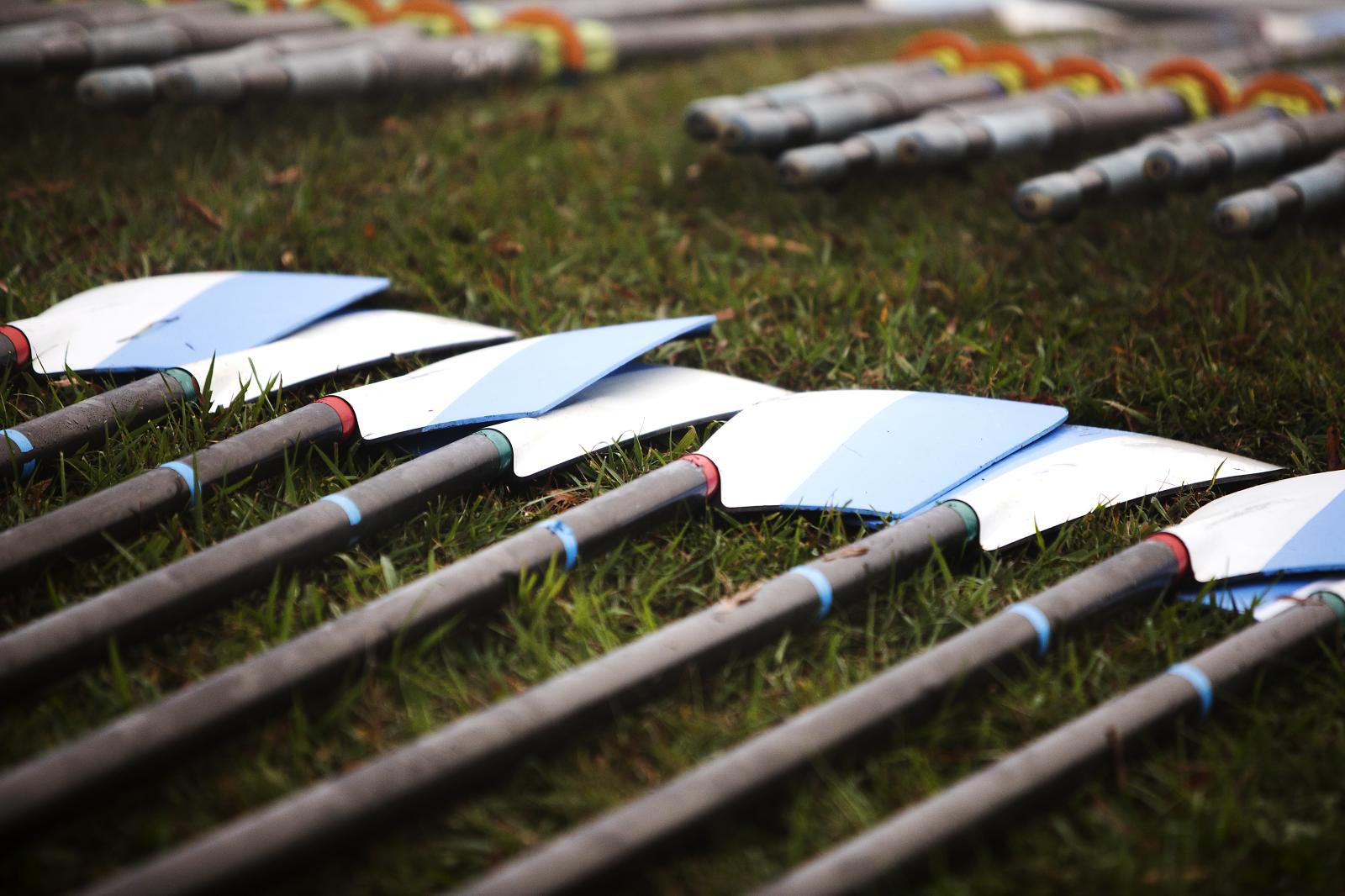 Rowing Oars in a Row