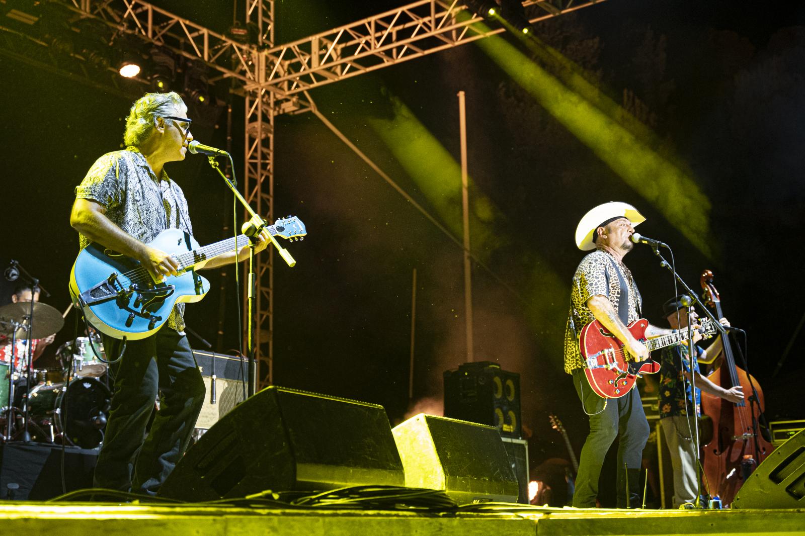 Image from Daily News - Los Rebeldes give a concert during les Festes de la...