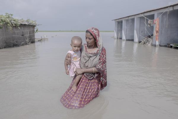 Flood Survival People | Buy this image