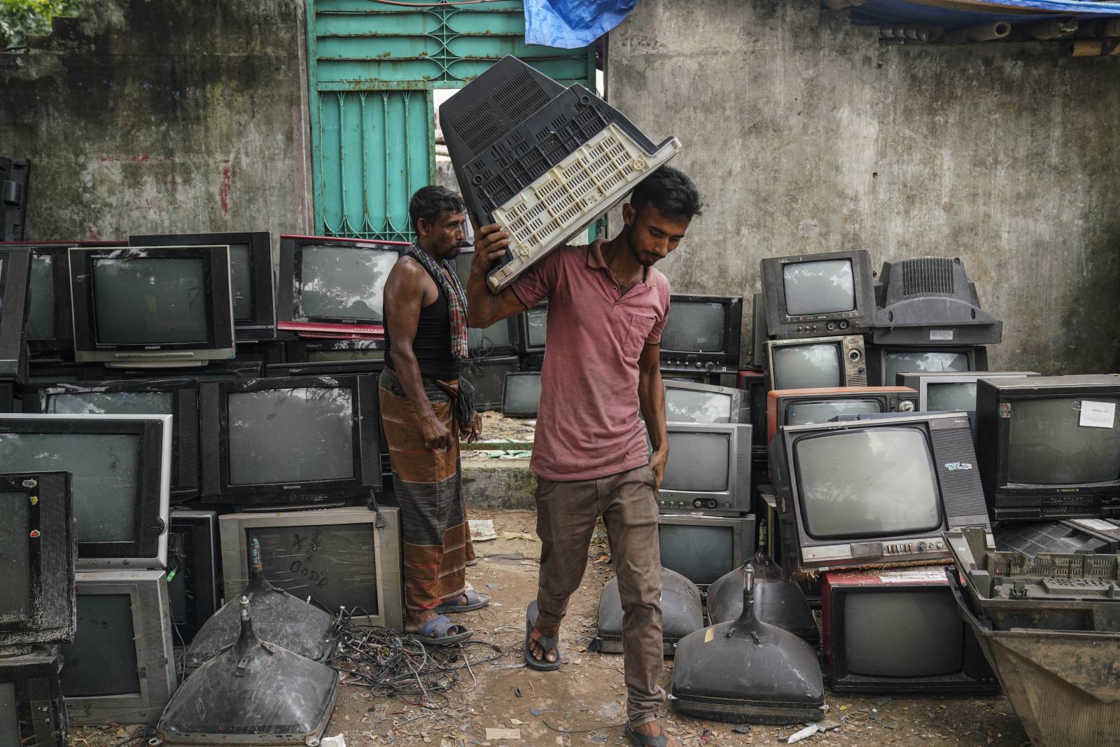 E- Waste | Buy this image