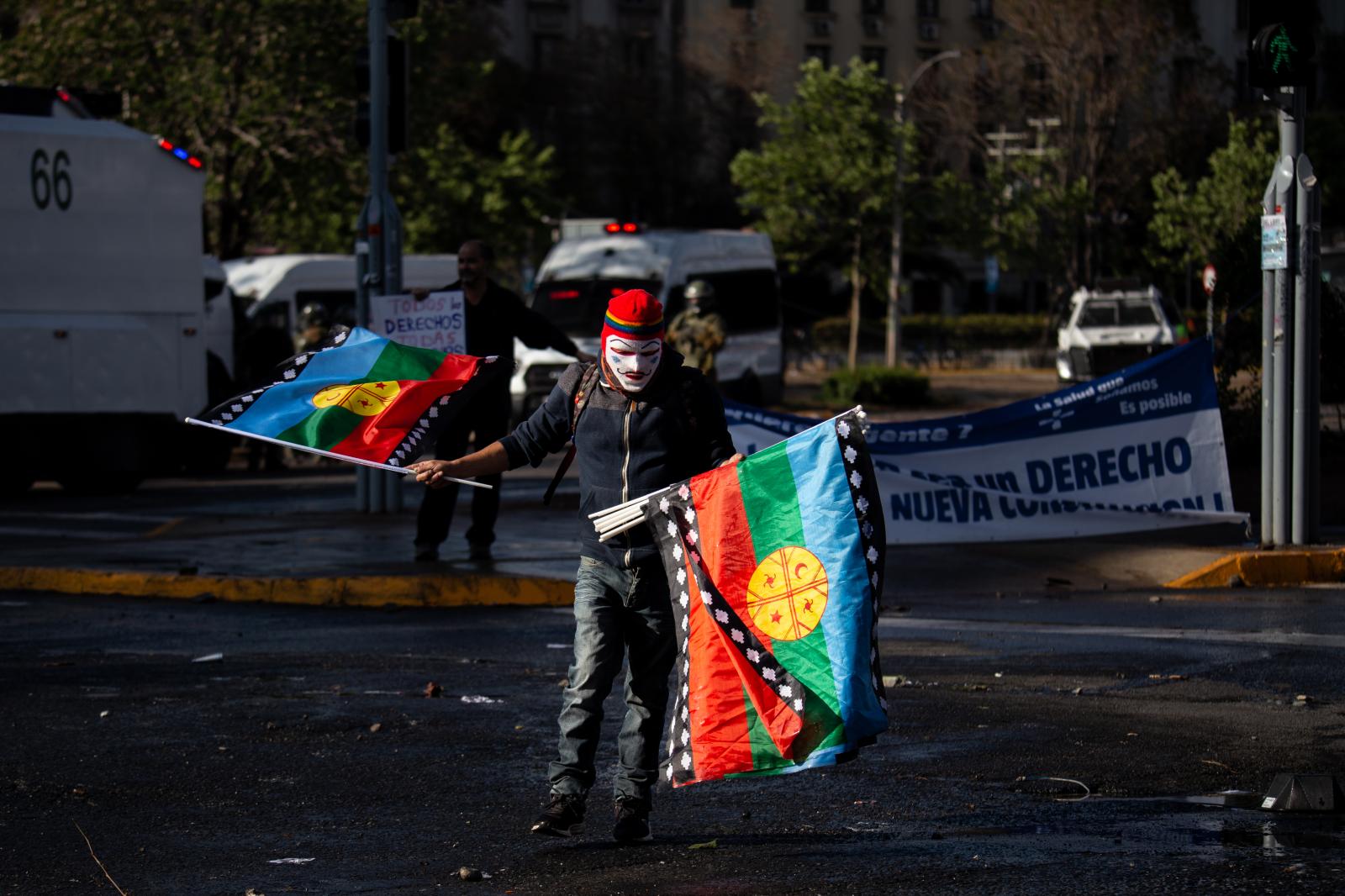 Las protestas por el tercer aniversario del estallido social chileno, en imágenes