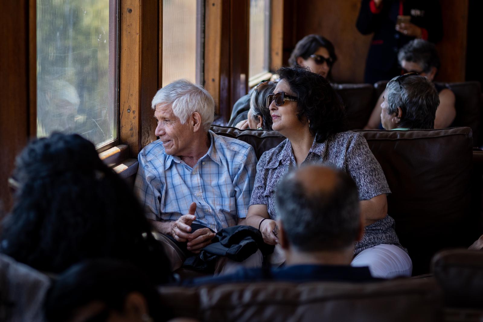 El País: Viaje al mar a bordo del único tren centenario de Chile