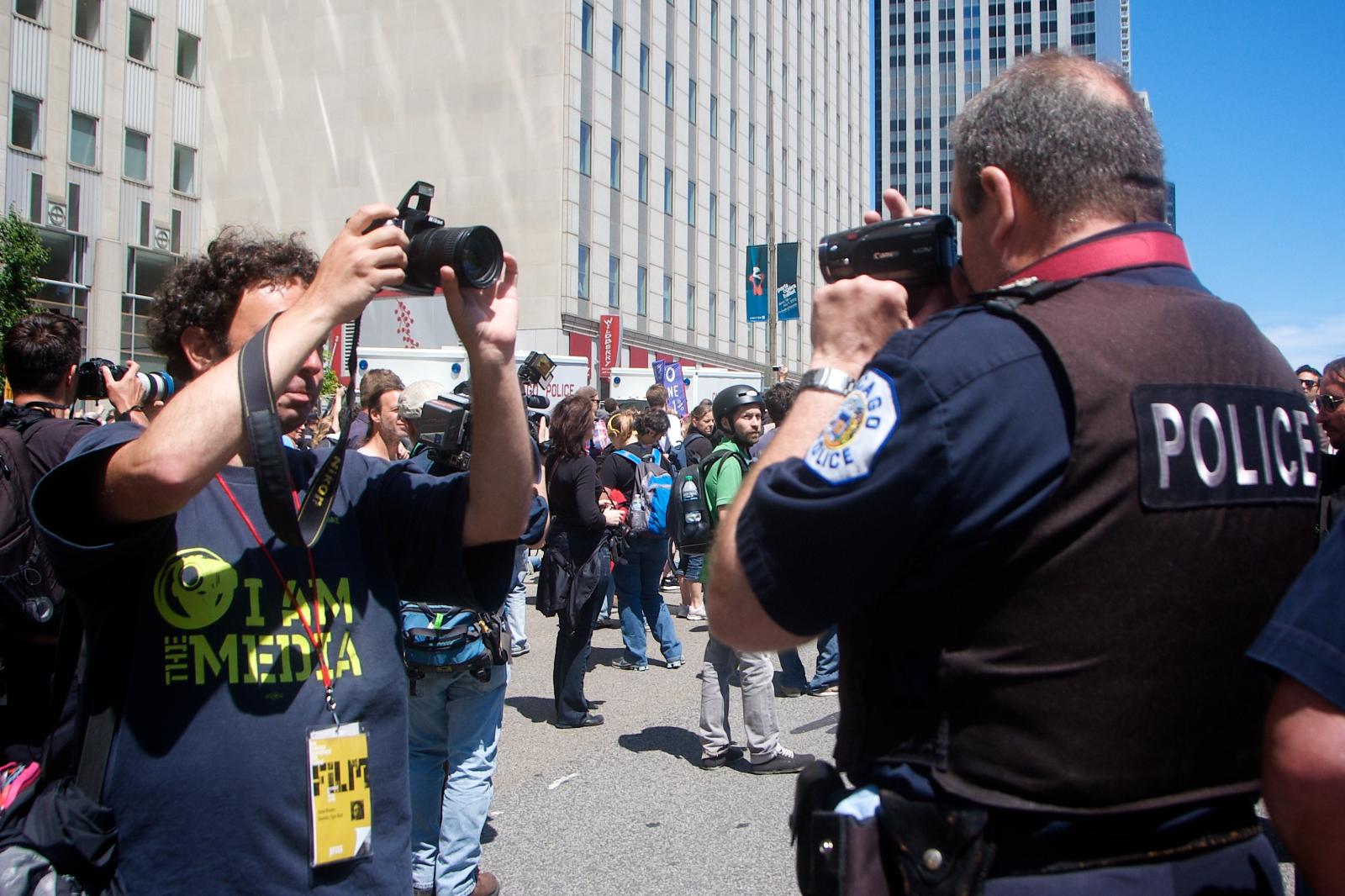 Independent Media and Police Film Each Other, No NATO Protests Chicago, May 2012