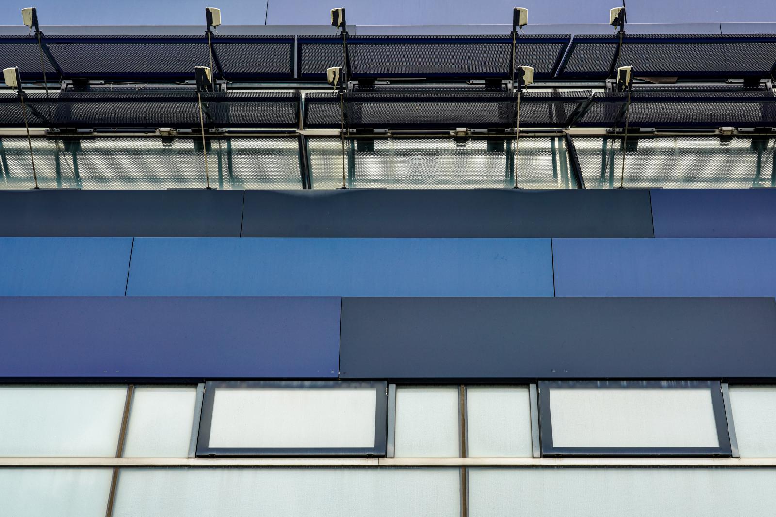  Graz, Austria  # 3891 4/2023 View of the facade of the Auster Sport- und Wellnessbad Eggenberg, also known as Auster, which slopes up to the roof. Located in the Eggenberg district of Graz, Austria,