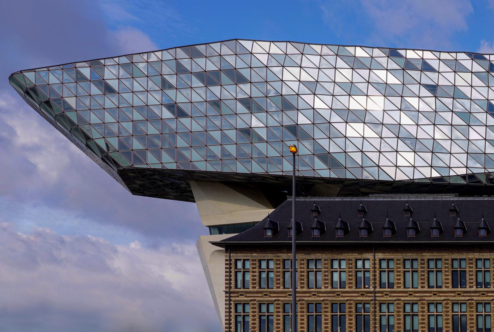 A building in the neo-futurism architectural style by Zaha Hadid | Buy this image