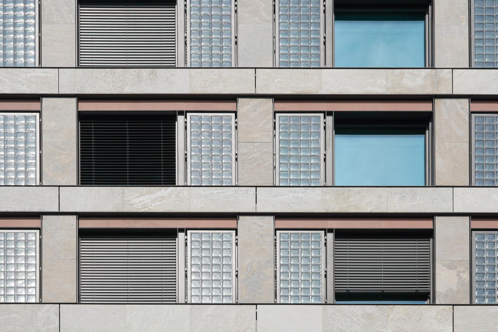 Image from New Photographs -  Zürich, Switzerland  # 4283 3/2024 Rhythmic Repetition:...