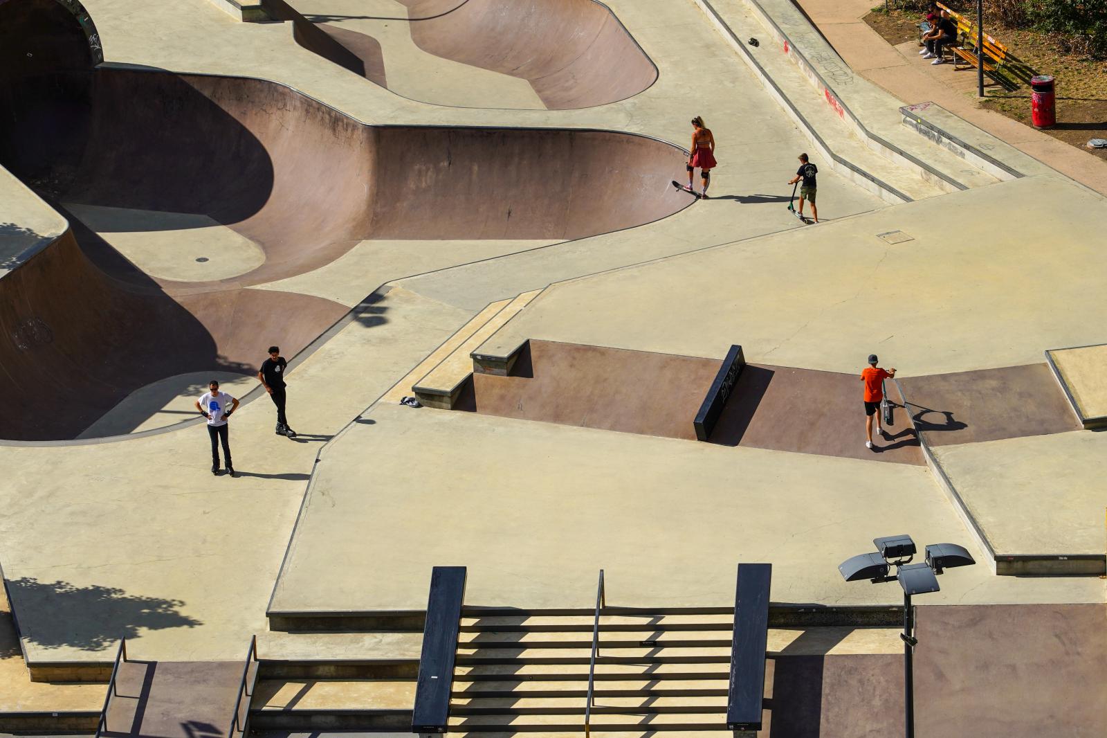 High quality Skatepark: Harmoniously embedded (2) | Buy this image