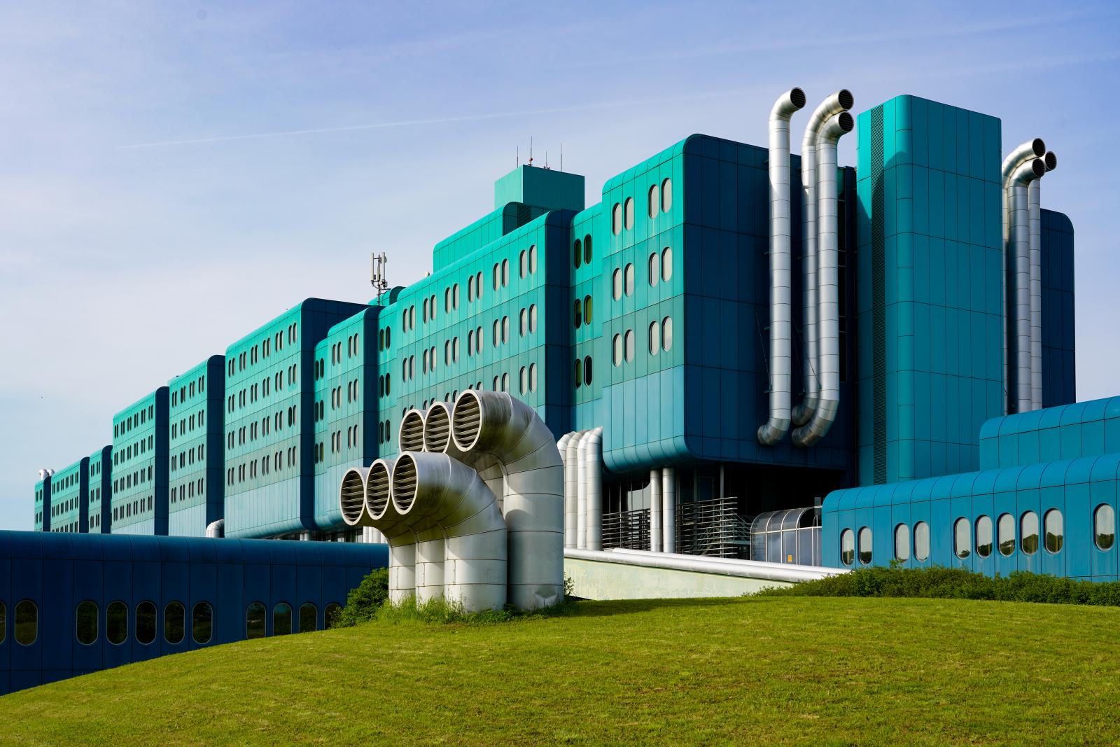 Architectural City Tours: Zagreb, Dubrava Clinical Hospital | Buy this image