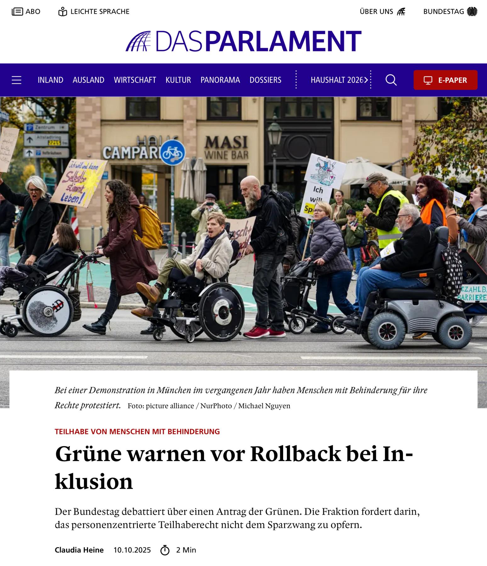 "Das Parlament", the Weekly Newspaper of the German Federal Parliament published a photograph by Michael Nguyen