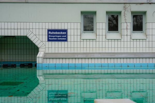 Resting Pool | Buy this image