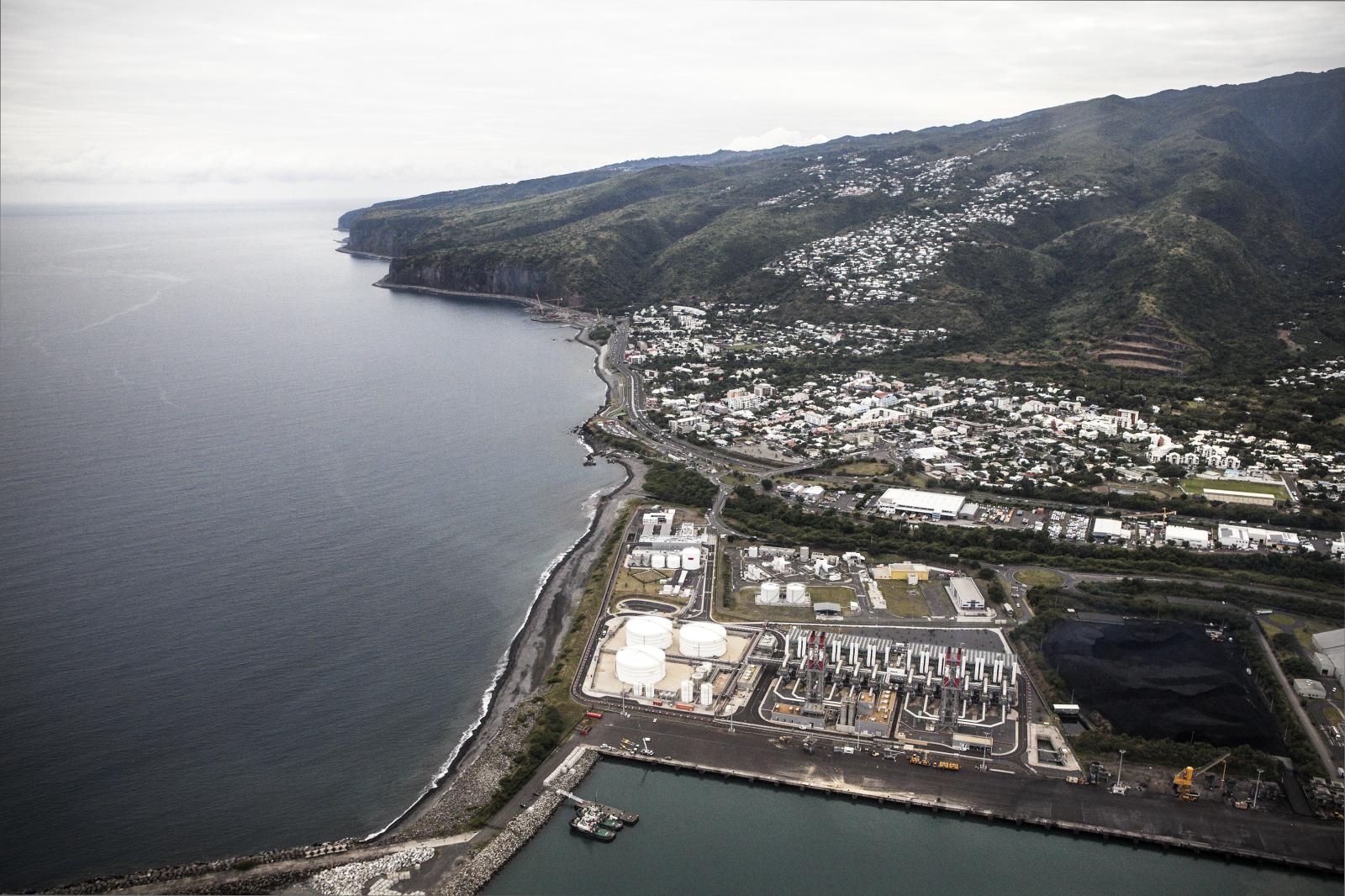 Vue aérienne de la nouvelle cen...5, Le Port, Ile de la Réunion. 
