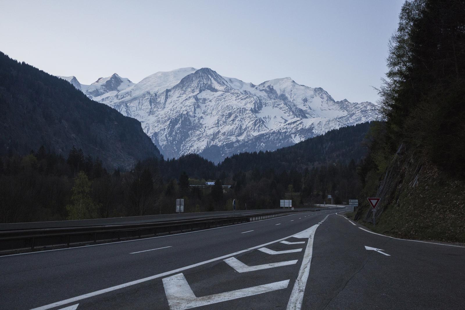 7H00, autoroute en direction de...ix et du tunnel du Mont-Blanc. 