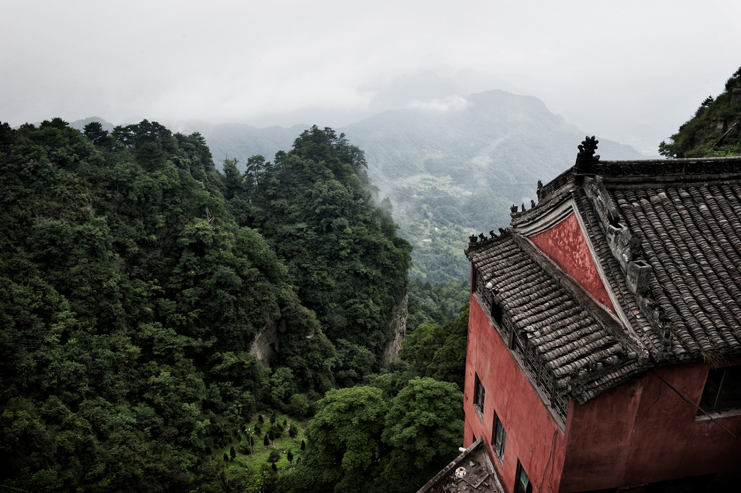 Art and Documentary Photography - Loading _ELU8907_oo.jpg