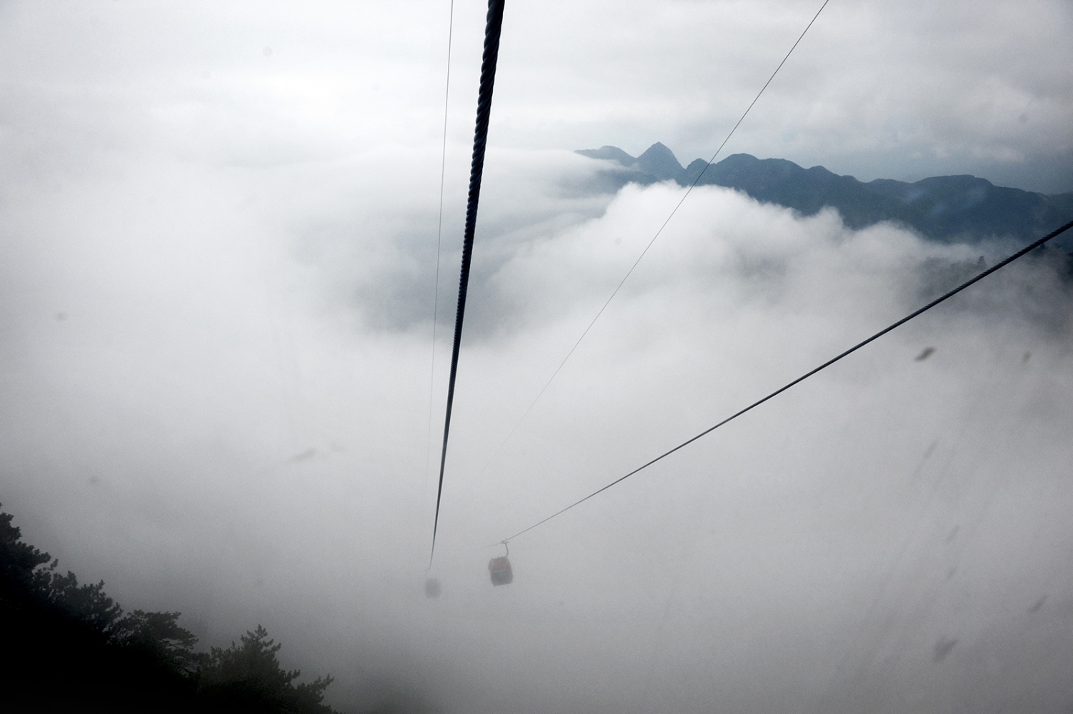 Art and Documentary Photography - Loading _ELU8965_oo.jpg