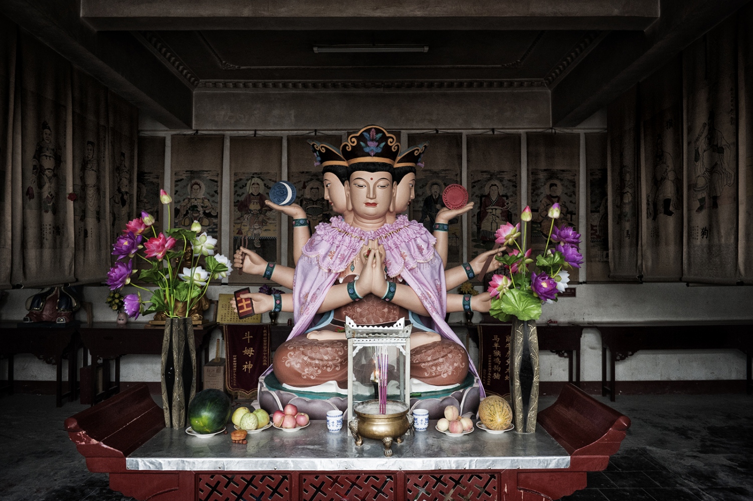 Art and Documentary Photography - Loading _ELU9170_oo.jpg