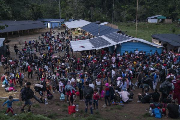 The journey trough Darien Gap - A large number of migrants wait at dawn for the doors of the Las Tecas camp to open. With this...