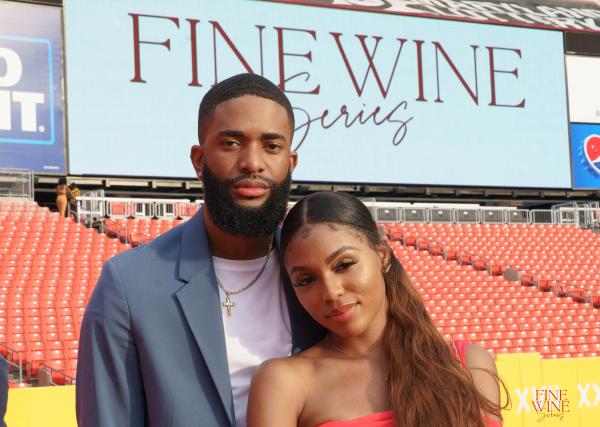 Image from Fine Wine - Le Couple