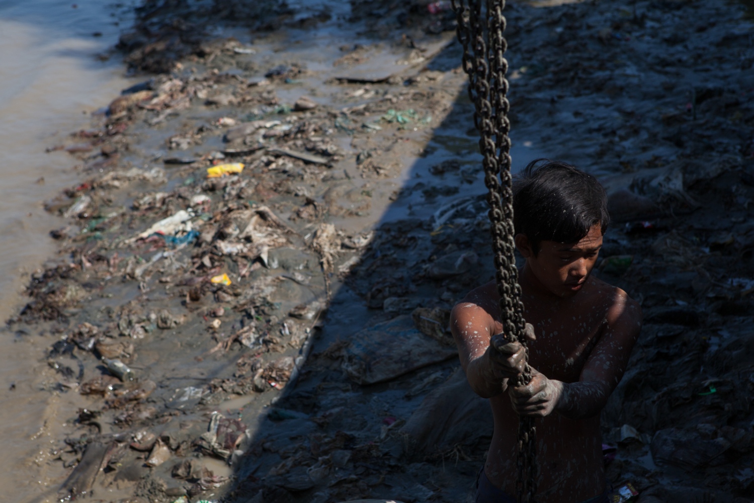Myanmar's Salvage Divers - ...