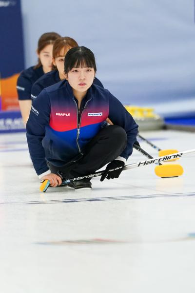 Image from Sports - Sujin Kim, Taei Yang, and Hyerin Kim of Team Republic of...