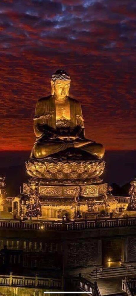 Buddha Statue In The Midnight Sky Magnificent Night