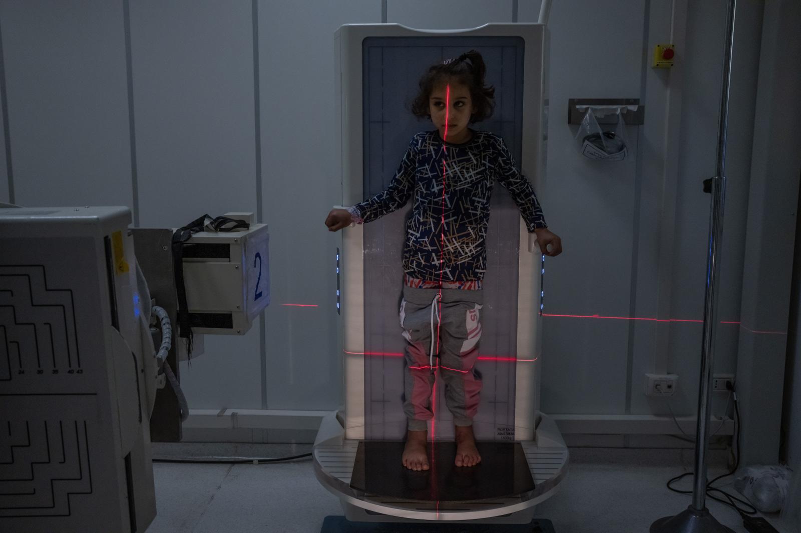 Sarah Yusuf, a 5-year-old from ...The New York Times) Bologna ITA