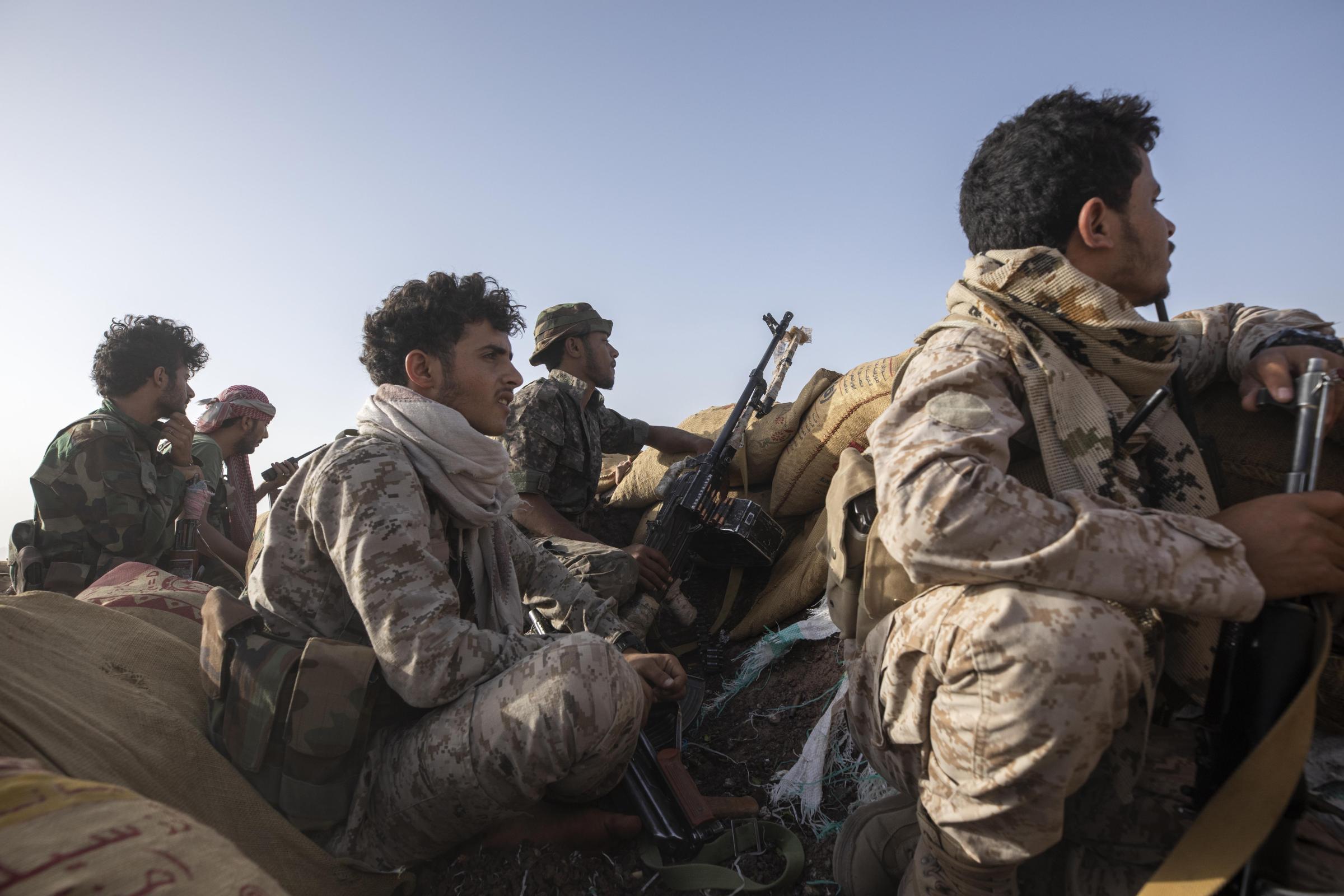 Battle for key city Marib intensifies -  Yemeni fighters on the Kassara frontline. 