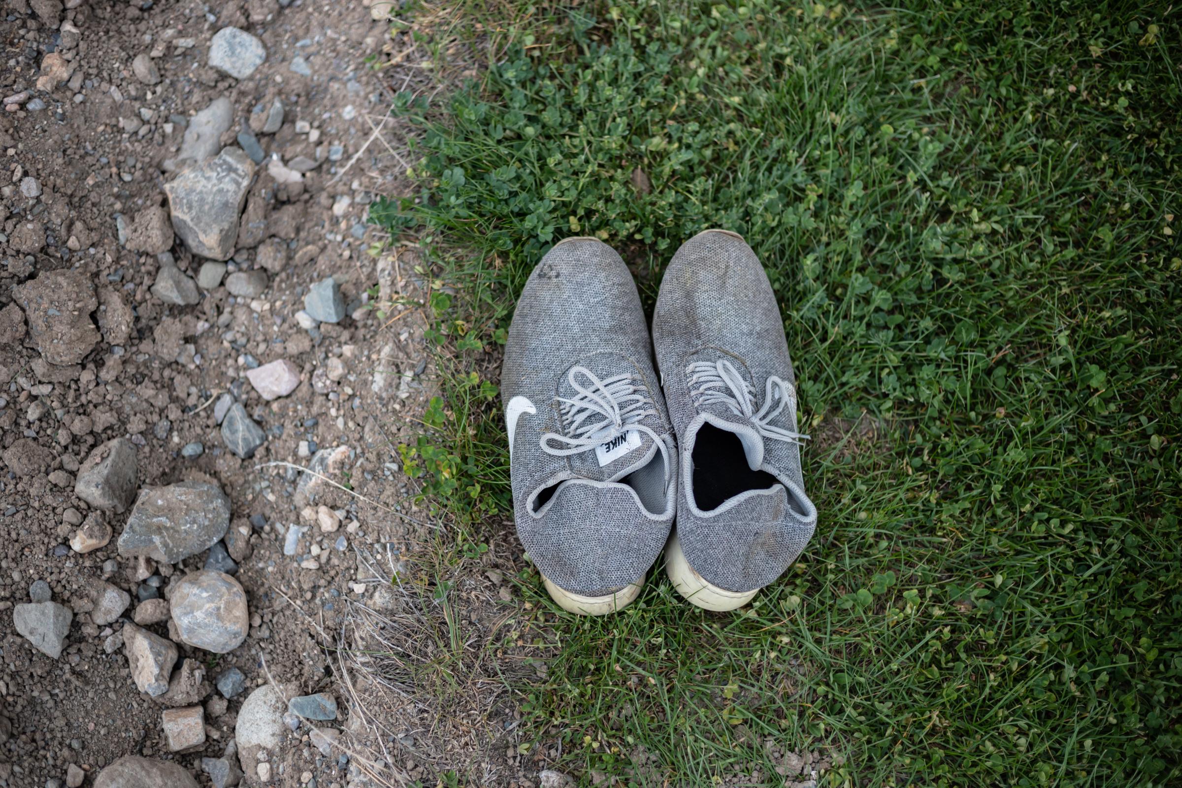  Ayub torn shoes 