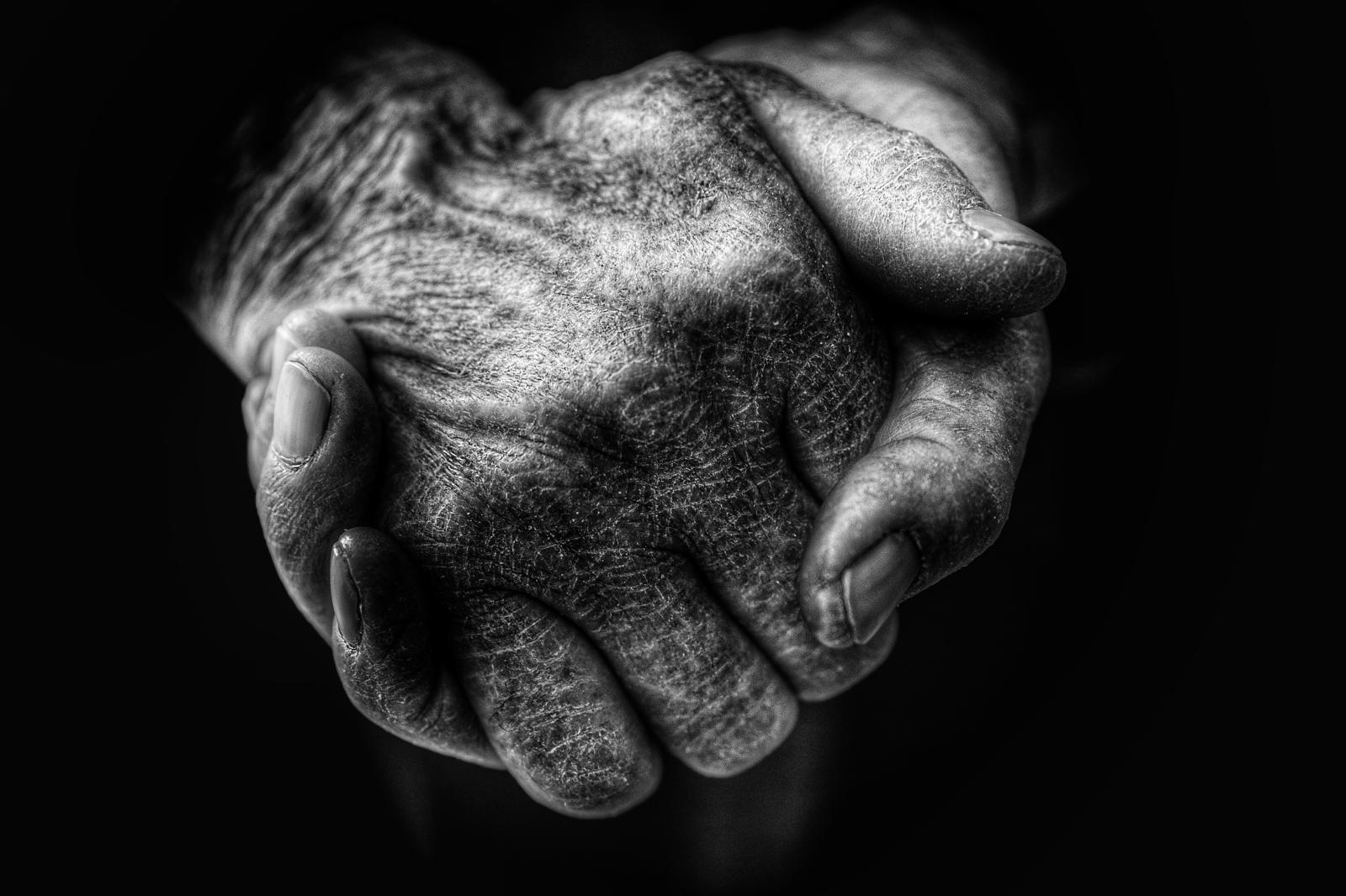 The hands of an Afghan woman