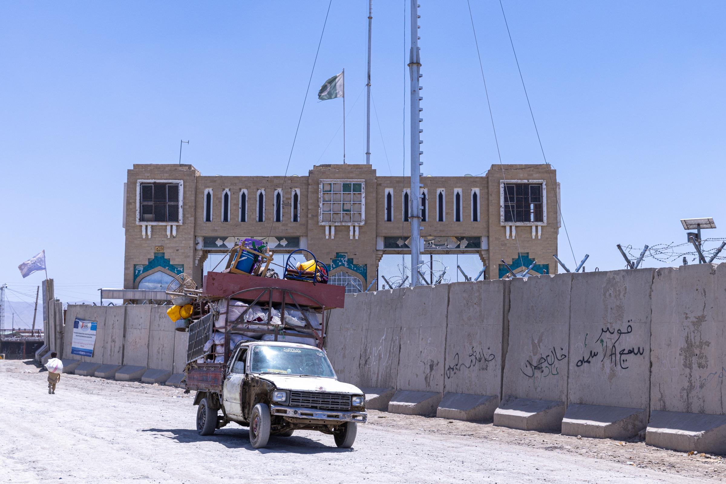 Report on the Forced Return of Afghan Migrants from Pakistan (via Spin Boldak & Torkham) - The zero point at the Afghanistan–Pakistan border in Spin Boldak, Kandahar, where a large number...
